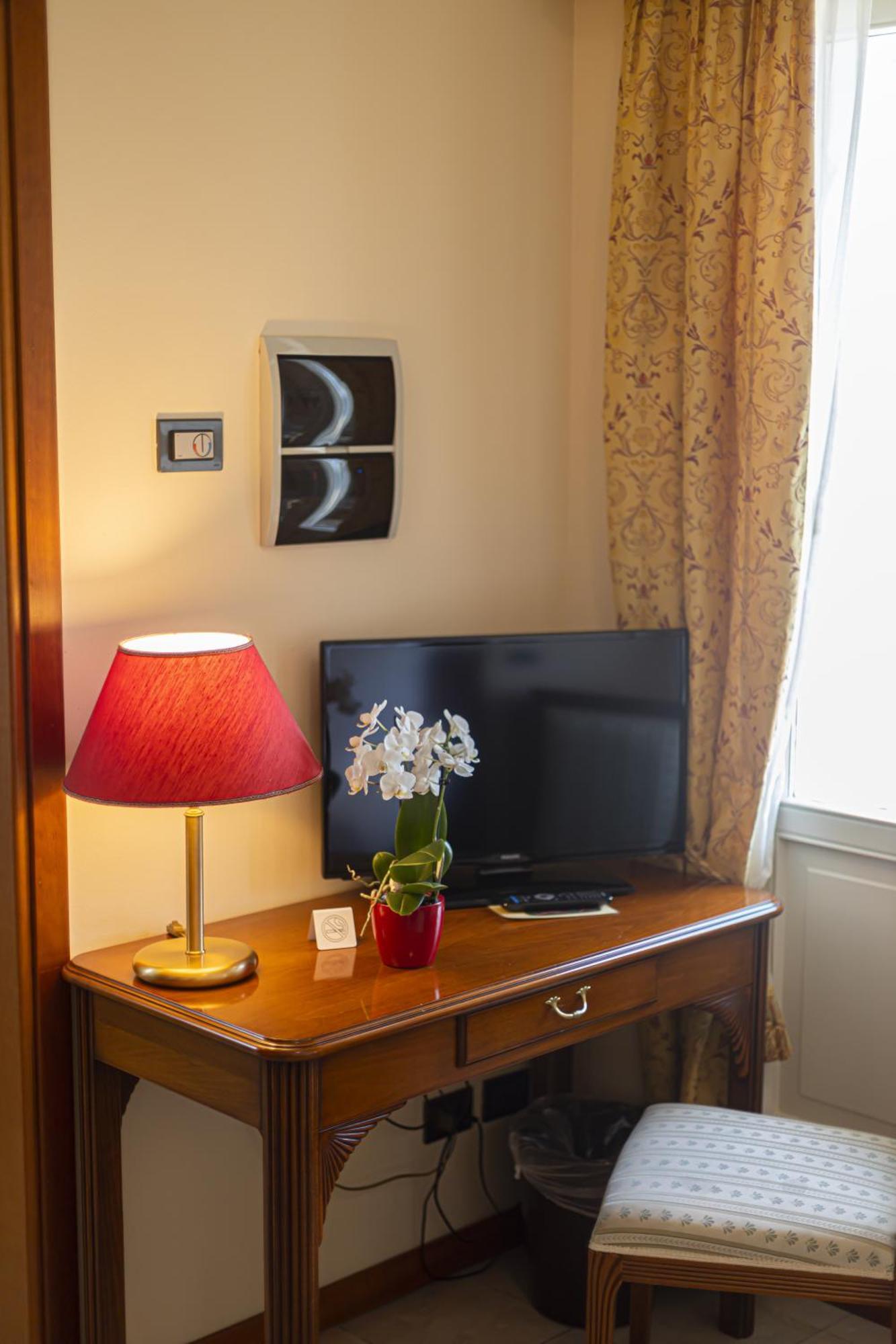 Hotel Il Portico By Lvg Hotel Collection Каннобіо Номер фото